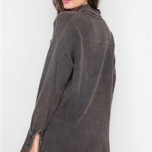 CHARCOAL BLACK OIL WASH BUTTON DOWN GREEN SHACKET - Picture 2 of 5